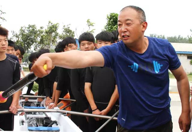 姘村啗鏁欏ご閽撻奔,姘村啗涓诲竻