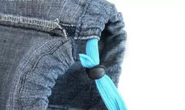 用旧牛仔裤做好看的挂墙收纳袋,旧牛仔裤改造车载收纳袋