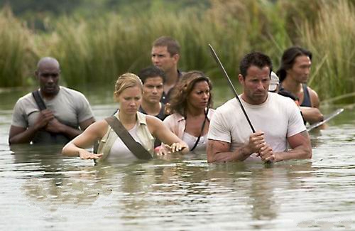 面对野外蟒蛇袭击的智勇应对策略,遇到蟒蛇该如何逃生