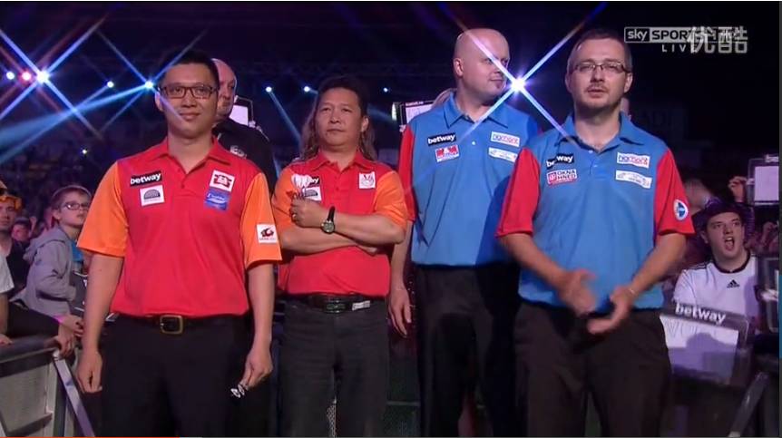 创历史！玉林侬刘元军领衔中国队出战飞镖世界杯，首轮告捷~