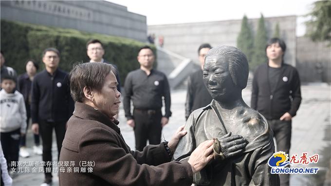 清明吊唁英烈朗诵视频,感人催泪的清明烈士陵园