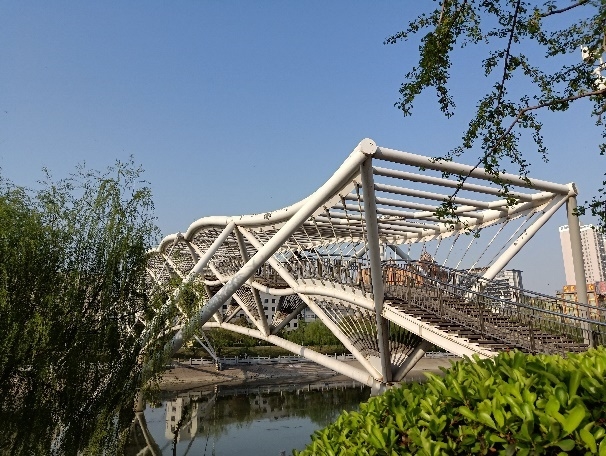 最超值的异形全面屏！OPPOR15评测：全系6+128