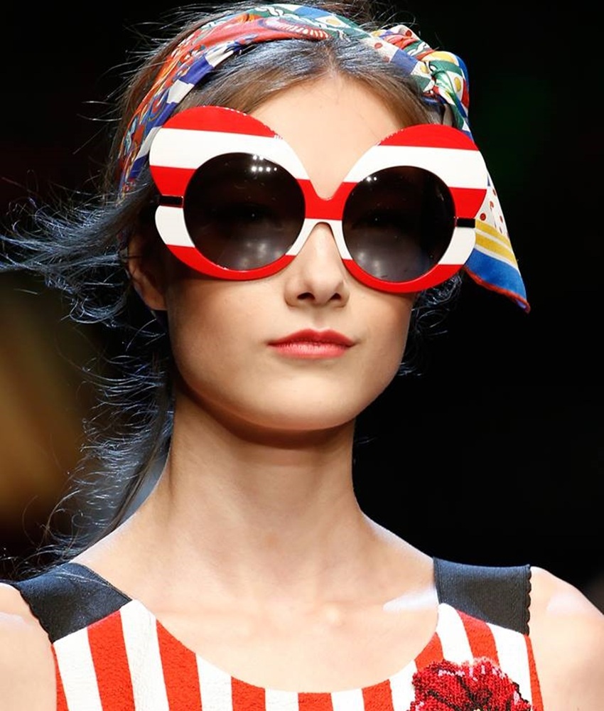 夏季最流行的墨镜,夏天有哪些好看又实用的墨镜推荐