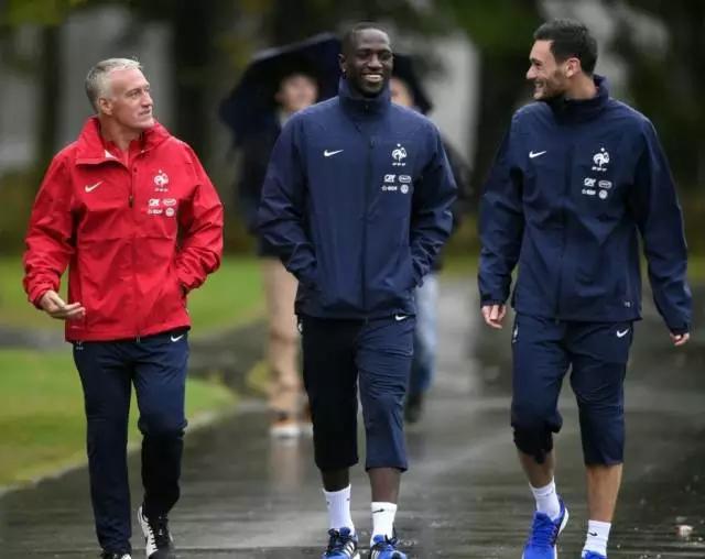 今天是全中国高考日英语,今天是高考日