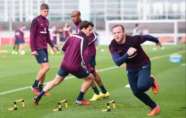 今天是全中国高考日英语,今天是高考日