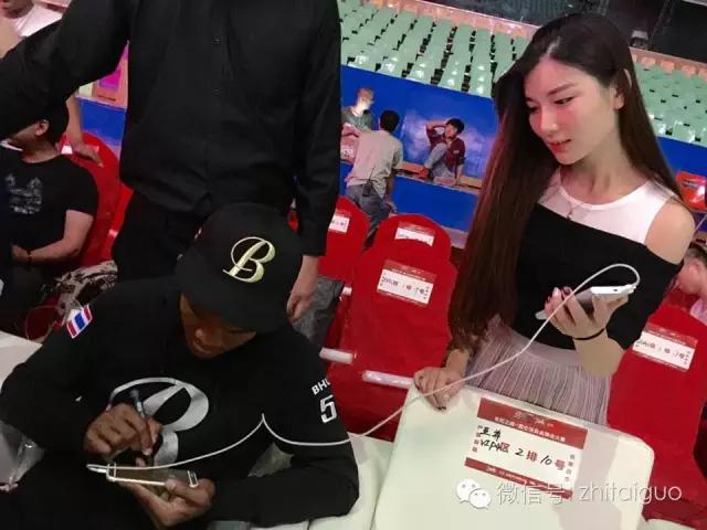 中国武僧完胜对方,中国武僧vs日本武士