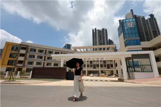 公告青秀区新添四所公办小学，今年九月招生（玉兰路小学、百花岭路小学、民主路小学佛子岭路校区、林里桥中段小学）