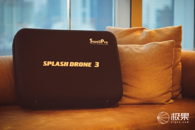 大疆最新水上无人机,新款水陆空三栖无人机测评