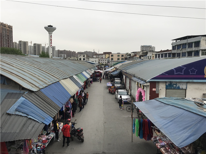 乱逛|曾经我总是跟着大人赶犀浦