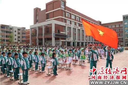 红领巾小课堂入队仪式,六纬路小学一年级入队仪式