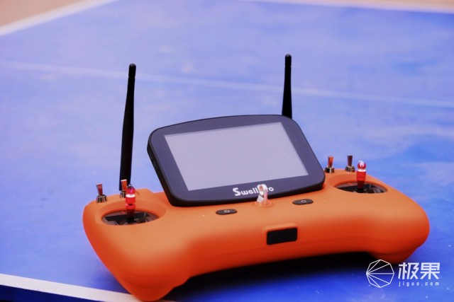 大疆最新水上无人机,新款水陆空三栖无人机测评
