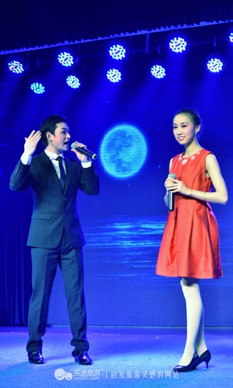 皖风徽韵戏曲,黄梅戏戏装大全