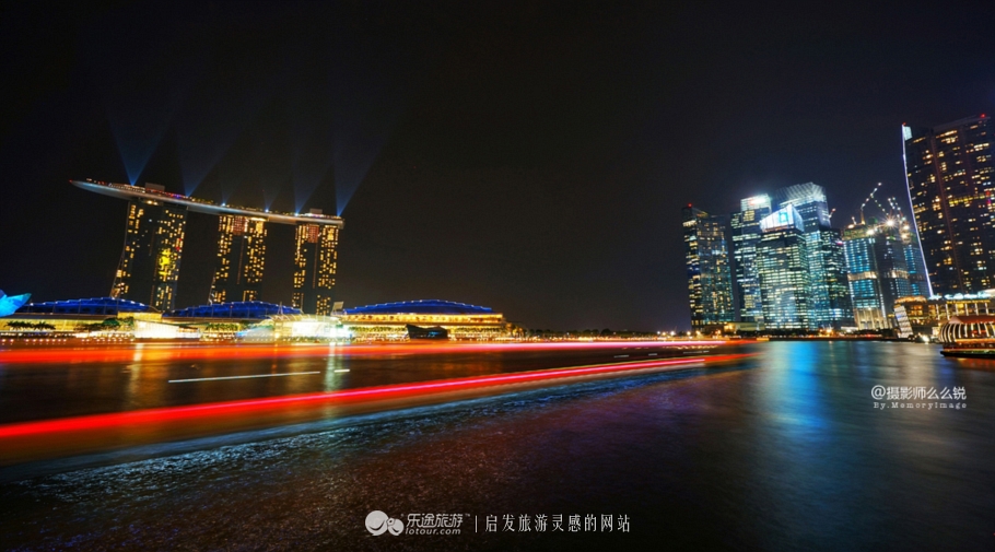 点亮圣诞树风景视频,点亮梧桐树视频