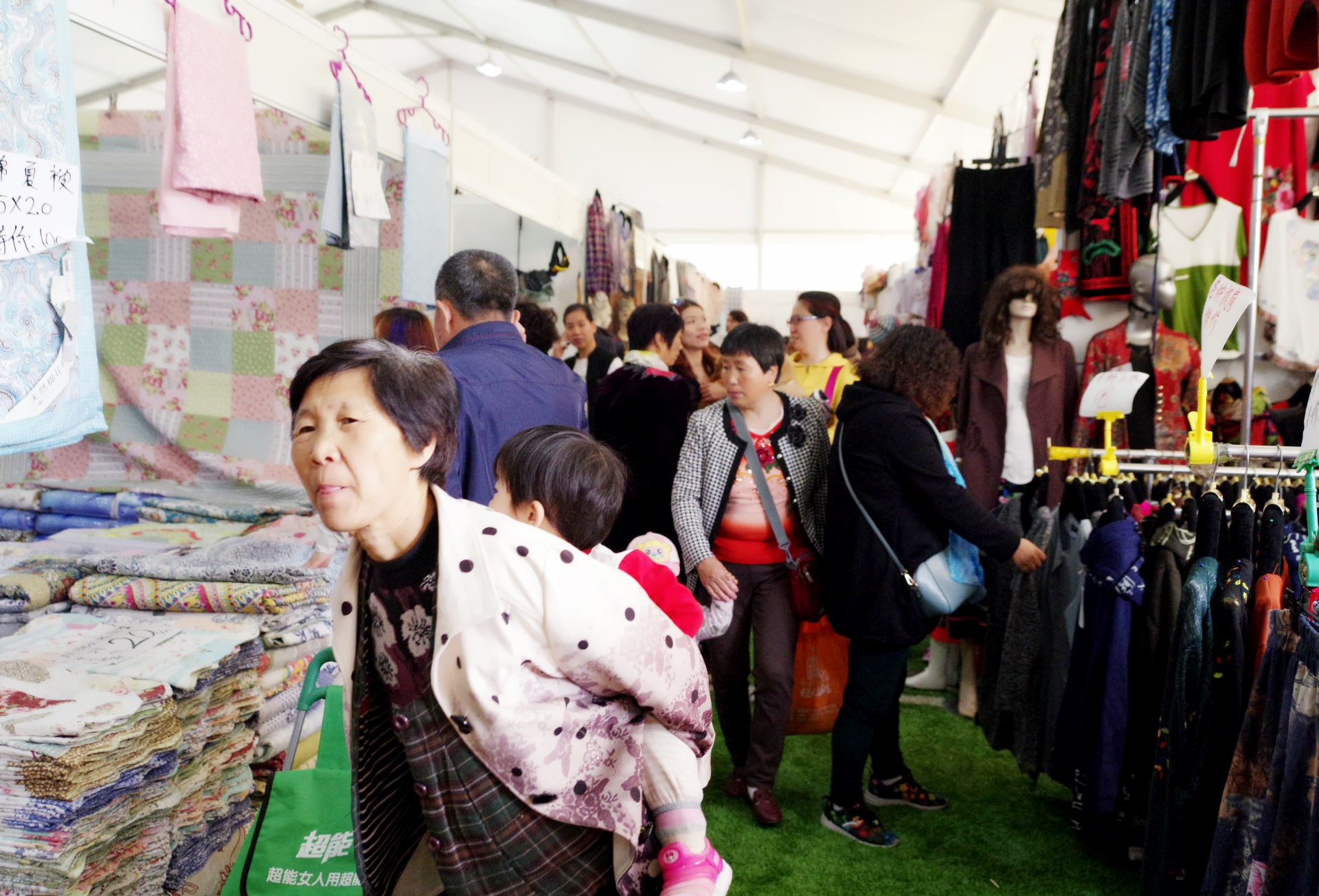 长阳市春季服装,2018春季服装购物节