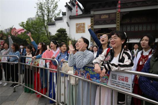 五大门派四月“论剑”合肥万达乐园看美食武林“盟主”花落谁家