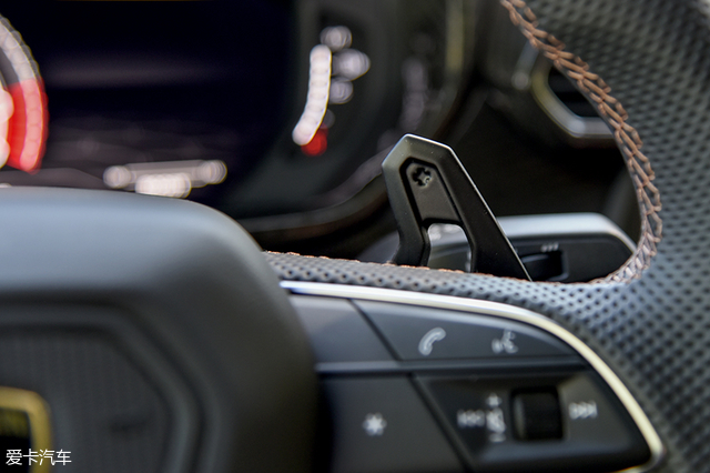 沉浸式体验提车兰博基尼urus,试驾兰博基尼urus顶配