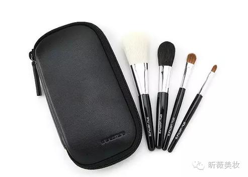 化妆这么久竟然还分不清化妆工具,化妆多年底妆还是搞不明白