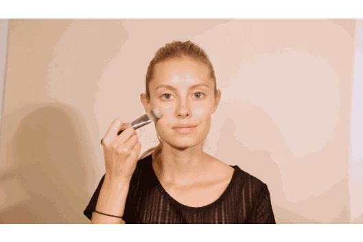 化妆这么久竟然还分不清化妆工具,化妆多年底妆还是搞不明白