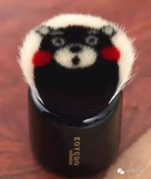 化妆这么久竟然还分不清化妆工具,化妆多年底妆还是搞不明白