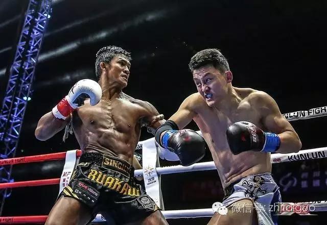 中国武僧完胜对方,中国武僧vs日本武士