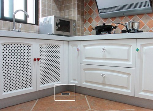 厨房里的卫生死角,厨房又黑又暗又脏怎么改造