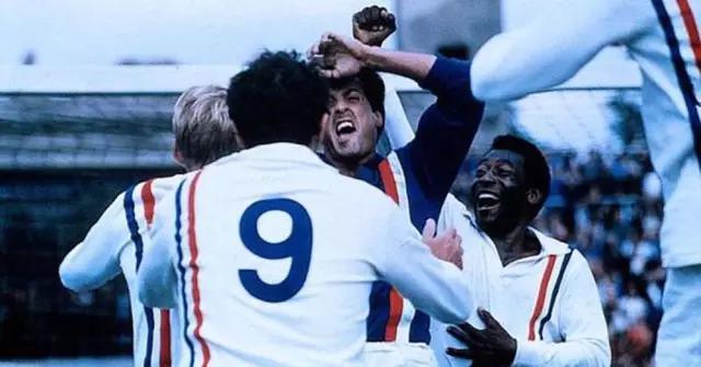 贝利的球赛精彩瞬间,球王贝利原来战绩