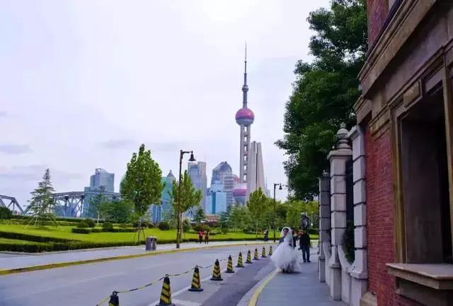 上海地铁10号线各站点有哪些景点,上海地铁沿线风景点