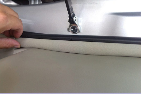 全新卡罗拉如何安装自动大灯,14款卡罗拉低配加装自动大灯开关