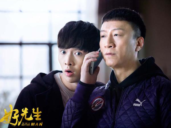 搭配典范《好先生》，孙红雷穿鹿晗同款，江疏影关晓彤背包居然是