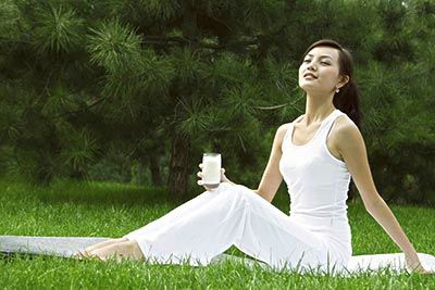 胃火旺盛的5个症状长痘痘,改掉这四个习惯轻松解决痘痘烦恼