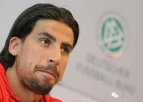 欧洲杯比赛球谜冲入赛场会怎么样,大赛迷是什么意思