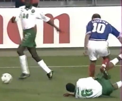 没有之一！中国最土豪外援来华自带两仆人和30万美金零花钱