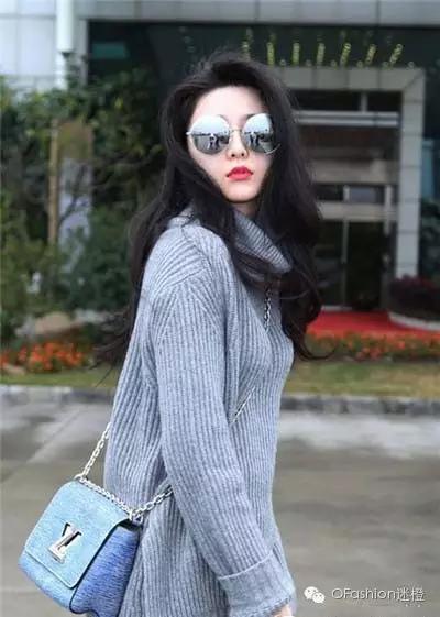 别嫌弃带LOGO的包了，那是你没挑对！