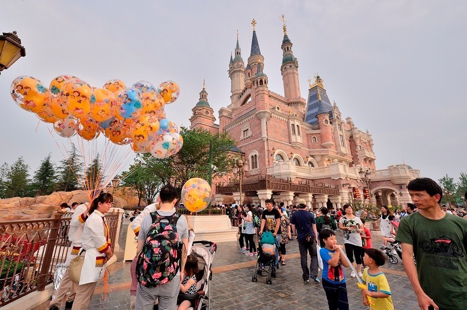 上海迪士尼试运营过吗,上海迪士尼试运行第一天