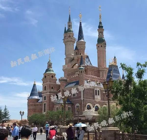 上海迪士尼试运营过吗,上海迪士尼试运行第一天