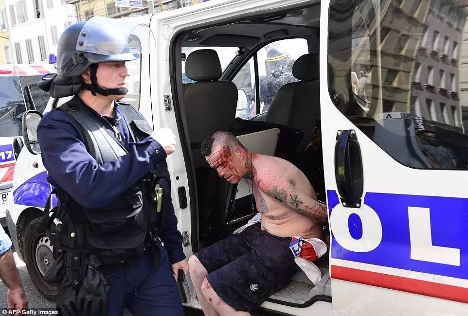 欧洲杯第1轮未半，英国人就跟德国人打了三天，主办方法国持续懵圈