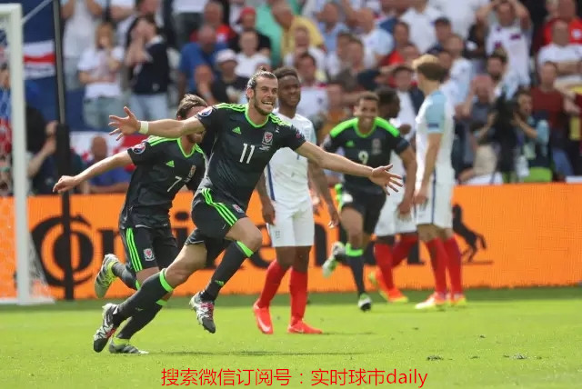 莱万抢点破门拜仁1-0领先,莱万抢点巧射破门拜仁1-0领先