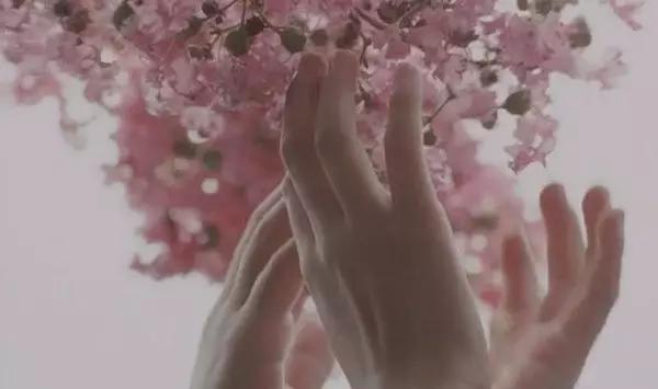 靠刷这部电影，我才敢春节回家