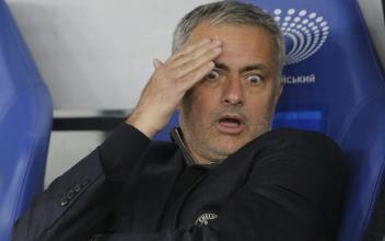 星战阵容踢足球首发怎么排