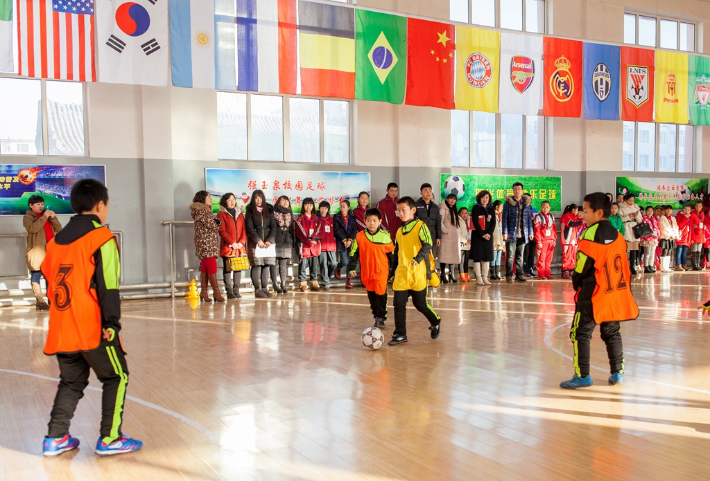 玉泉区校园足球联赛,全省青少年校园足球节起航绿茵梦