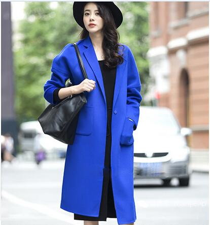 白色英伦风羊毛大衣的搭配 (英伦风灰色格子双面呢大衣搭配)