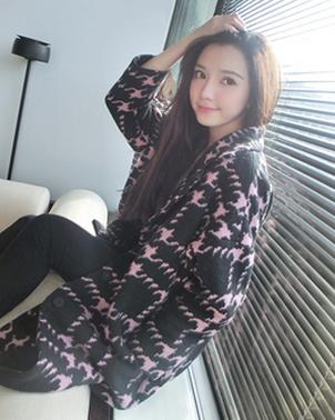 腊七腊八、冻掉下巴！寒意未减，喝碗腊八粥！千鸟格毛呢外套走起