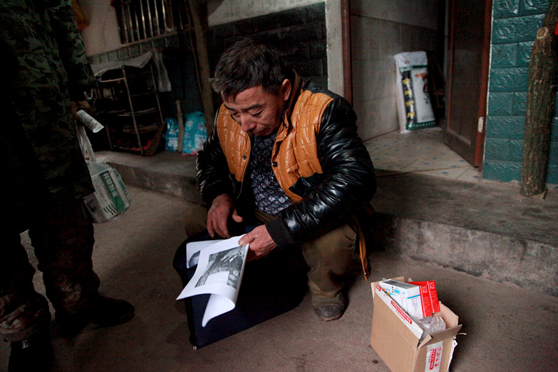 山巅教学点：一对父子60载坚守