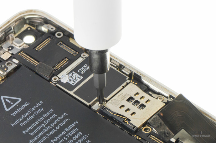 拆修iphone手机,苹果5c换后壳