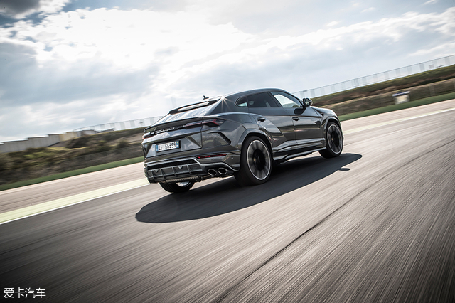 沉浸式体验提车兰博基尼urus,试驾兰博基尼urus顶配