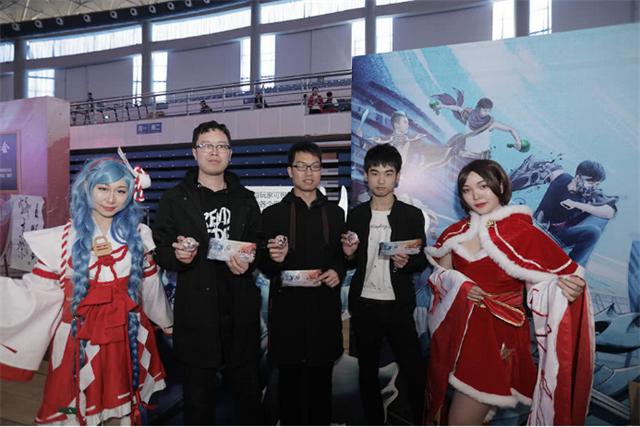 王者荣耀里面的机器人太厉害了,王者荣耀有机器人的英雄