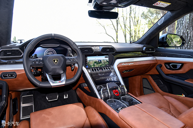 沉浸式体验提车兰博基尼urus,试驾兰博基尼urus顶配