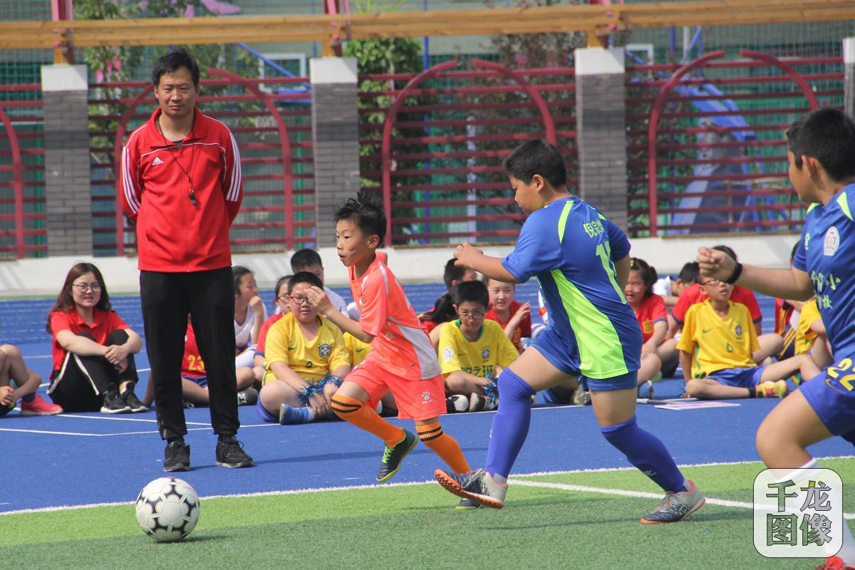 全国百校足球公益活动在京启动,健康公益足球