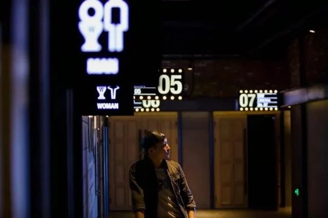 鍦ㄥ欢杈逛笉鑳芥児鐨勪咯鍝ヤ滑,鍦ㄥ欢杈逛笉鑳藉皬鐪嬩粈涔堟牱鐨勪汉