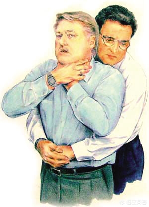 吸入异物立刻急救法,异物吸入急救方法视频